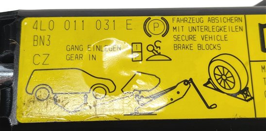 Thumbnail 6: 2013-2015 AUDI Q7 (4L) EMERGENCY ROADSIDE SPARE TIRE CAR LIFT SCISSOR JACK
