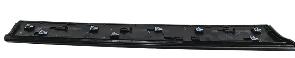 Thumbnail 5: 08-15 AUDI Q7 (4L) FRONT RIGHT PASSENGER LOWER DOOR TRIM MOULDING S LINE (Black)