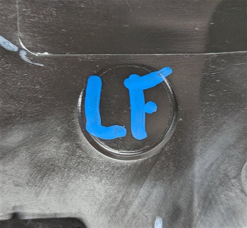 Thumbnail 4: 08-15 AUDI Q7 (4L) FRONT LEFT DRIVER LOWER DOOR TRIM MOULDING w/ S LINE (Black)