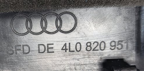 Thumbnail 2: 2015 AUDI Q7 (4L) FRONT CENTER DASH HEAT AIR AC VENT (Black)