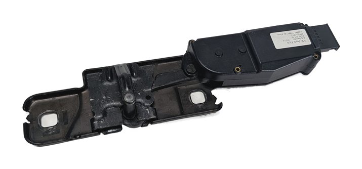 Thumbnail 4: 2015 AUDI Q7 (4L) POWER LIFTGATE TAILGATE LATCH STRIKER w/MOTOR