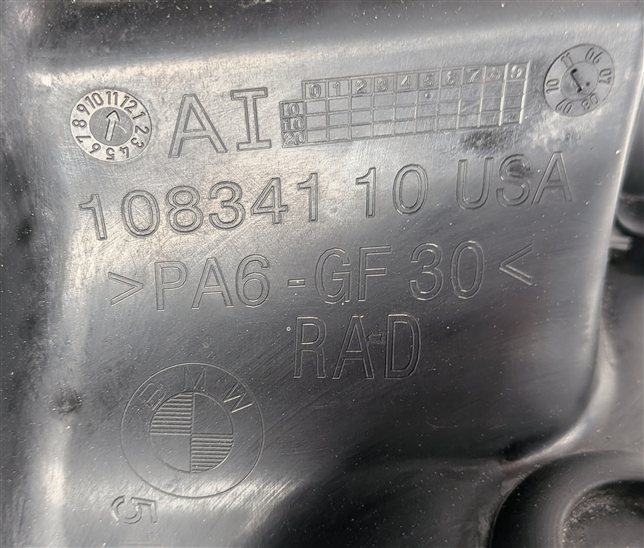 Thumbnail 6: 2007-2010 BMW X5 (E70) 4.8L ENGINE MOTOR OIL FLUID COOLER RADIATOR