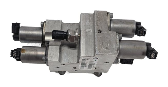 Thumbnail 2: 2009 BMW X5 (E70) DYNAMIC DRIVE ACTIVE SUSPENSION HYDRAULIC VALVE BLOCK