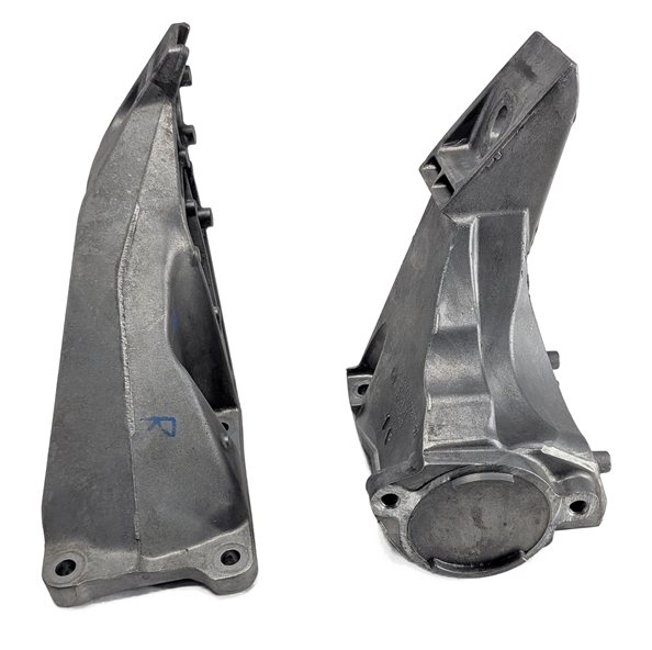 2009 BMW X5 (E70) 4.8L (N62) ENGINE MOTOR MOUNT BRACKET LEFT/RIGHT SET/2