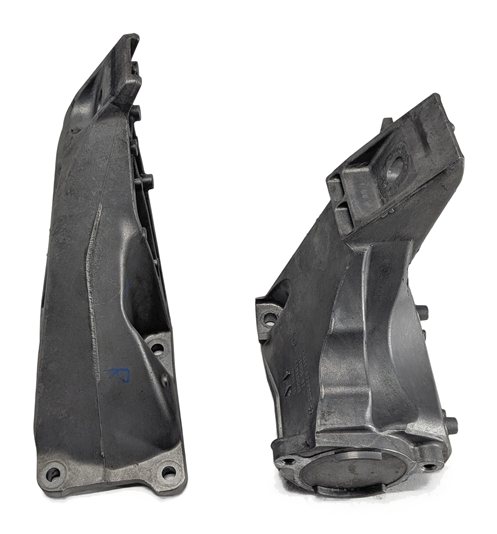 Thumbnail 2: 2009 BMW X5 (E70) 4.8L (N62) ENGINE MOTOR MOUNT BRACKET LEFT/RIGHT SET/2