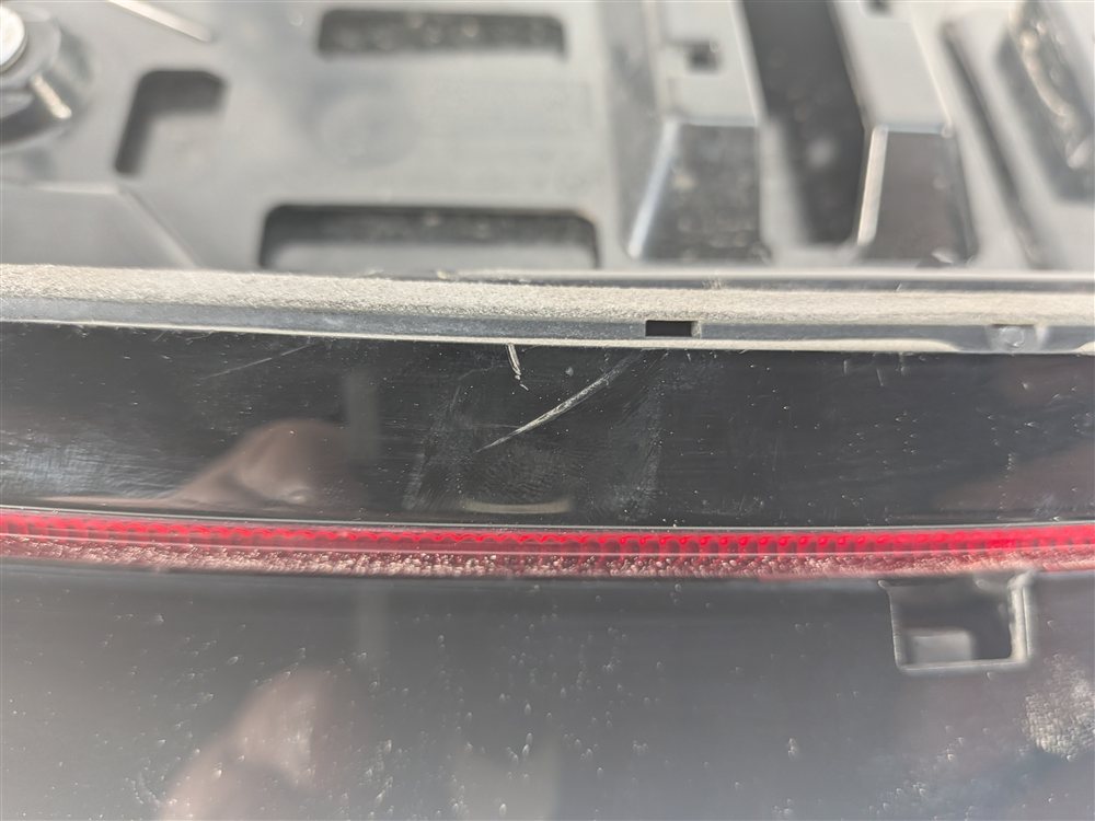 Thumbnail 13: 2015-2020 MERCEDES GLA-CLASS (X156) REAR SPOILER WING w/ 3rd BRAKE LIGHT (Black)