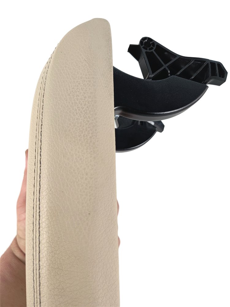 Thumbnail 10: 2015-2020 MERCEDES GLA-CLASS (X156) FRONT CENTER CONSOLE ARMREST LID (Beige)