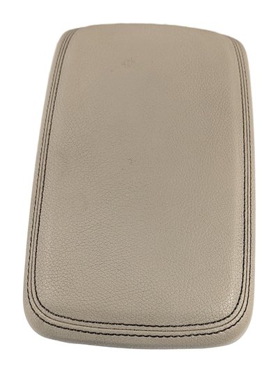 Thumbnail 4: 2015-2020 MERCEDES GLA-CLASS (X156) FRONT CENTER CONSOLE ARMREST LID (Beige)