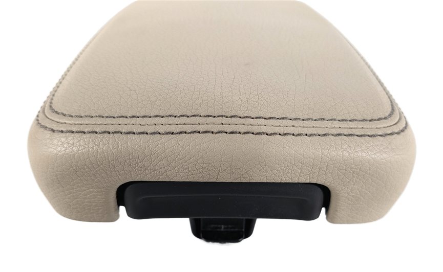 Thumbnail 8: 2015-2020 MERCEDES GLA-CLASS (X156) FRONT CENTER CONSOLE ARMREST LID (Beige)