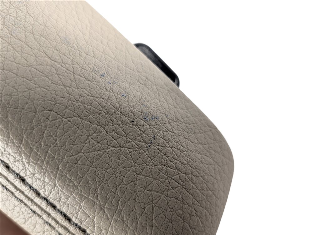 Thumbnail 9: 2015-2020 MERCEDES GLA-CLASS (X156) FRONT CENTER CONSOLE ARMREST LID (Beige)