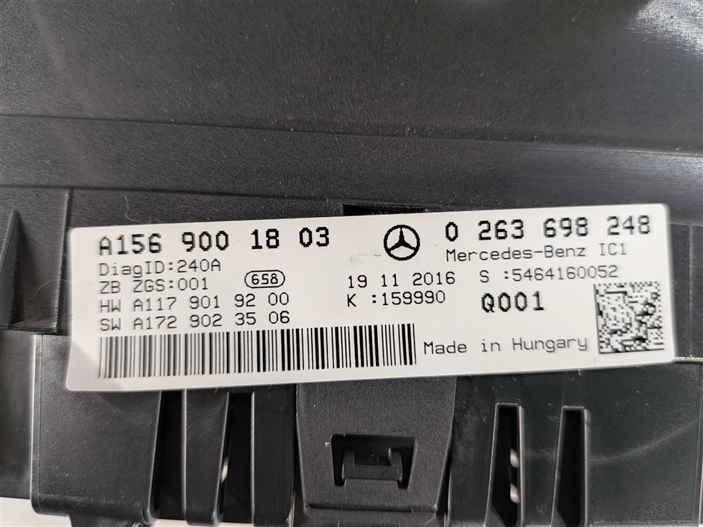Thumbnail 10: 2017 MERCEDES GLA250 X156 SPEEDOMETER INSTRUMENT GAUGE CLUSTER MPH (101k)