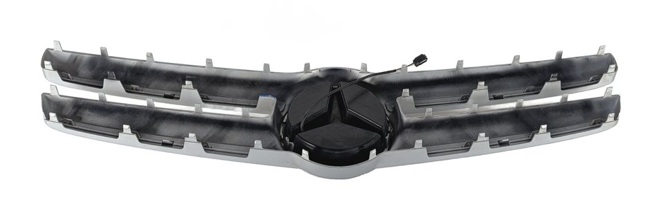 Thumbnail 11: 2015-2017 MERCEDES BENZ GLA250 (X156) FRONT UPPER CENTER HOOD VENT GRILLE TRIM