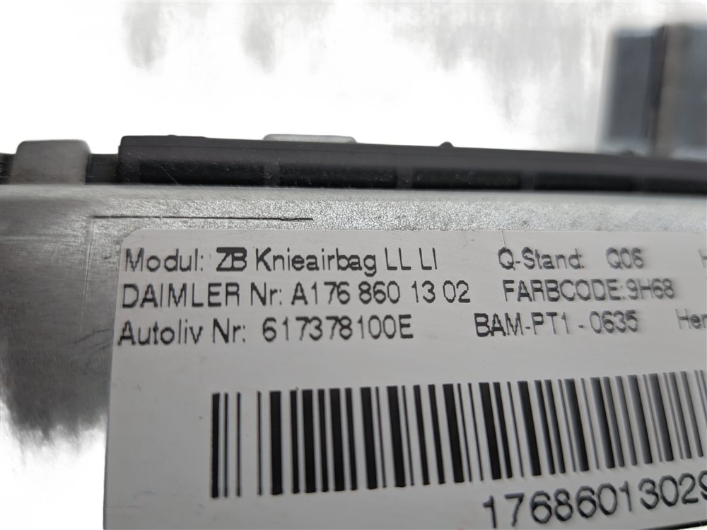 Thumbnail 6: 14-20 MERCEDES CLA GLA CLASS (C117 W117 X156) LEFT DRIVER KNEE AIRBAG (BLACK)
