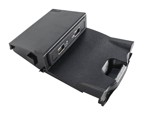 Thumbnail 2: 2017 MERCEDES GLA250 (X156) FRONT CENTER CONSOLE USB JACK PORT BLACK TRIM