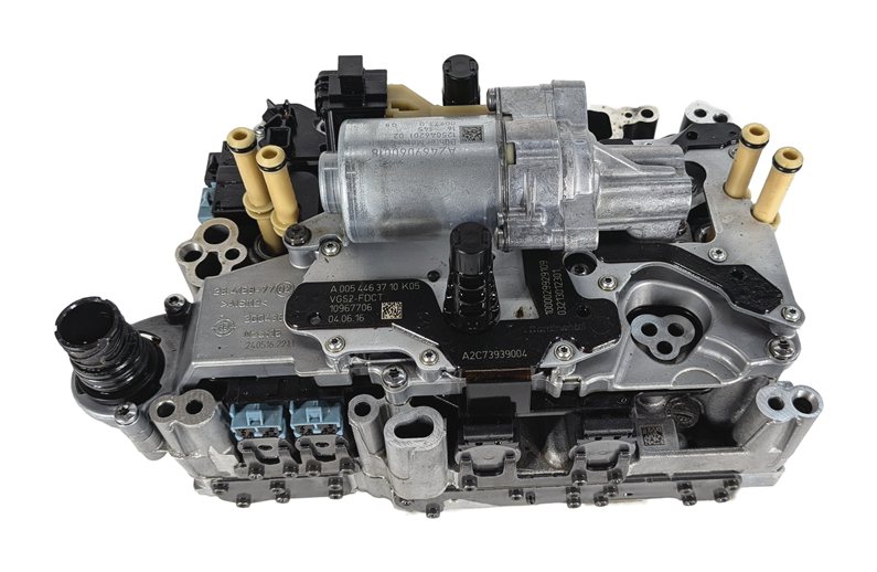 15-20 MERCEDES GLA CLASS (X156) 7 SPEED AUTO AUTOMATIC TRANSMISSION VALVE BODY