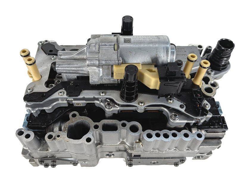 Thumbnail 7: 15-20 MERCEDES GLA CLASS (X156) 7 SPEED AUTO AUTOMATIC TRANSMISSION VALVE BODY