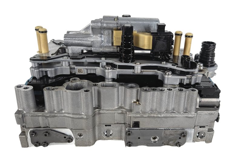 Thumbnail 8: 15-20 MERCEDES GLA CLASS (X156) 7 SPEED AUTO AUTOMATIC TRANSMISSION VALVE BODY