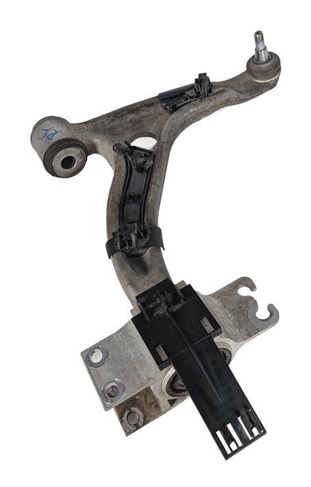 Thumbnail 2: 2015-2020 MERCEDES GLA250 (X156) RIGHT FRONT PASSENGER LOWER CONTROL ARM