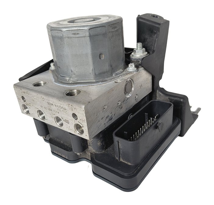 Thumbnail 2: 2015-2020 MERCEDES GLA250 (X156) ABS ANTI LOCK BRAKE PUMP w/ MODULE