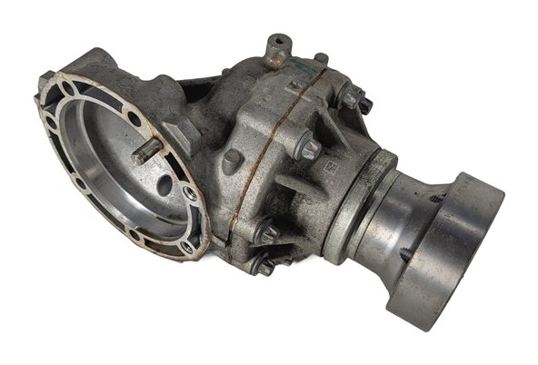 Thumbnail 2: 2014-2020 MERCEDES BENZ GLA-CLASS (X156) FRONT TRANSFER CASE BEVEL GEAR ASSEMBLY