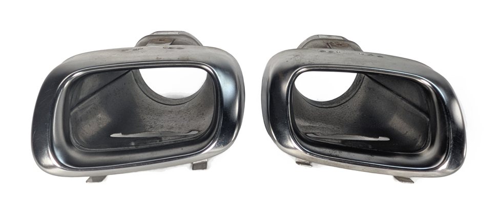 Thumbnail 2: 15-20 MERCEDES GLA250 X156 AMG PACKAGE REAR CHROME EXHAUST TIP FINISHER SET/2