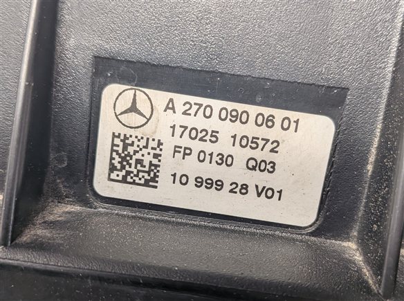 Thumbnail 6: 2013-2020 MERCEDES B250 CLA250 GLA250 (C117 W156 W246) AIR INTAKE FILTER BOX