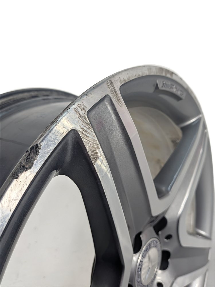 Thumbnail 7: 2015-2020 MERCEDES GLA250 (X156) 19X8 AMG 5 SPOKE WHEEL MACHINED SILVER ET43.5