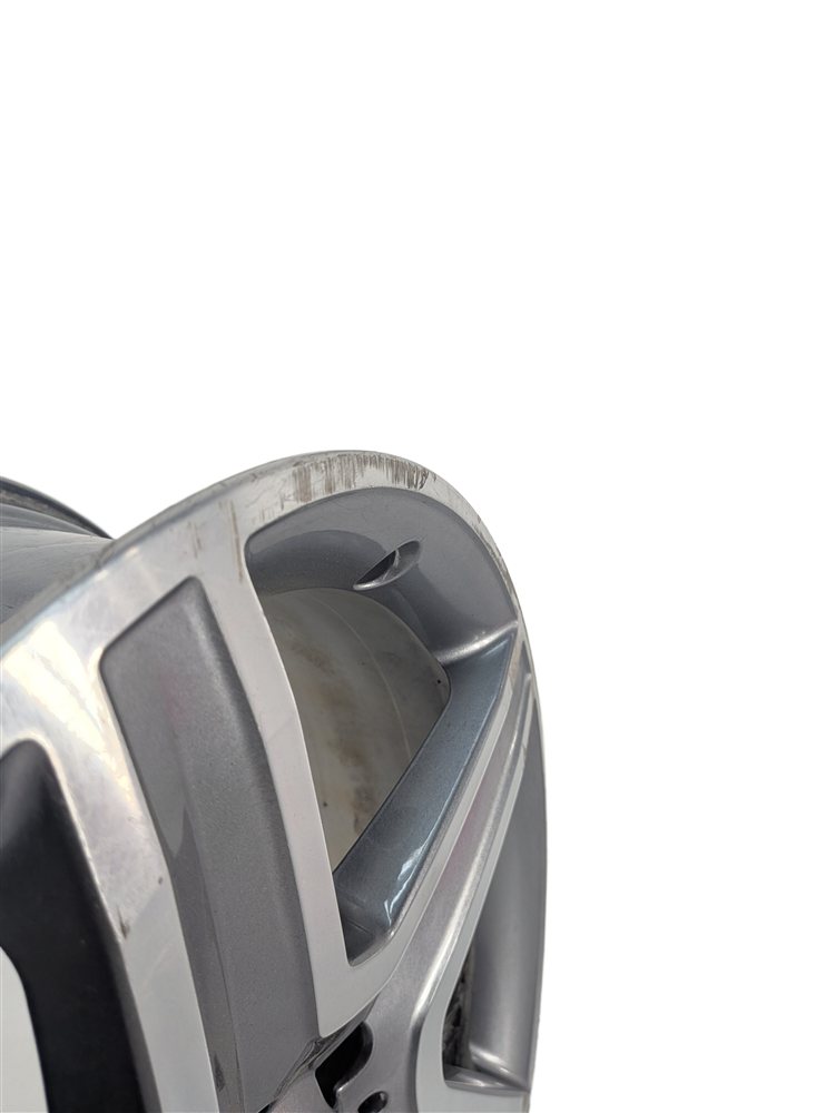 Thumbnail 9: 2015-2020 MERCEDES GLA250 (X156) 19X8 AMG 5 SPOKE WHEEL MACHINED SILVER ET43.5