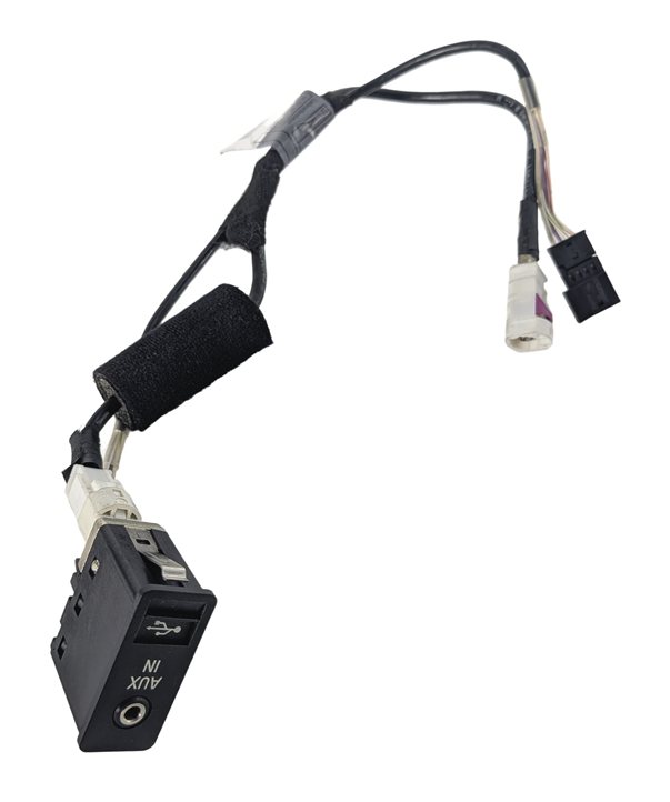 08 BMW 335I (E90) USB AUX-IN AUDIO INPUT SOCKET PORT w/HARNESS