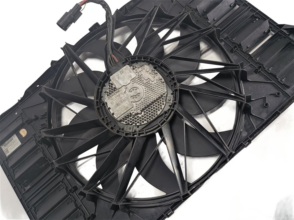 Thumbnail 5: 2010-2016 PORSCHE PANAMERA (970 G1) 3.0L 3.6L 4.8L RADIATOR COOLING FAN ASSEMBLY