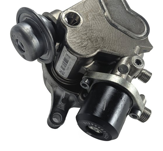 Thumbnail 2: 2010-2016 PORSCHE PANAMERA (970 G1) 3.6L / 4.8L ENGINE HIGH PRESSURE FUEL PUMP
