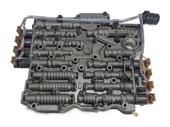 Thumbnail 2: 10-13 PANAMERA (970) RWD 4.8L PDK DCT AUTO TRANSMISISON VALVE BODY w/ HARNESS