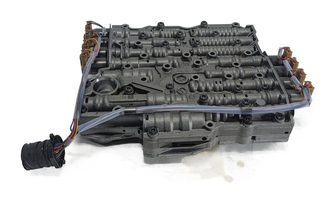 Thumbnail 4: 10-13 PANAMERA (970) RWD 4.8L PDK DCT AUTO TRANSMISISON VALVE BODY w/ HARNESS
