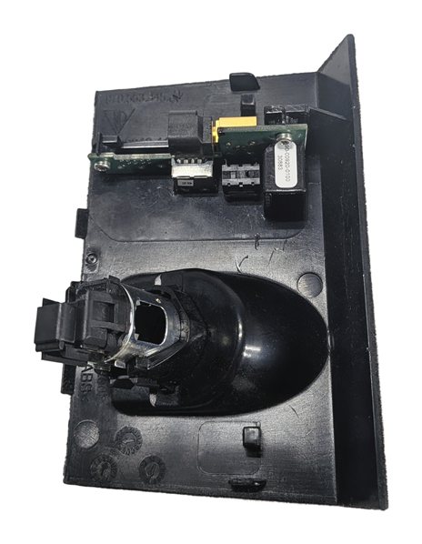 Thumbnail 5: 2011 PORSCHE PANAMERA (970) CENTER CONSOLE AUX INPUT USB POWER SOCKET PORT