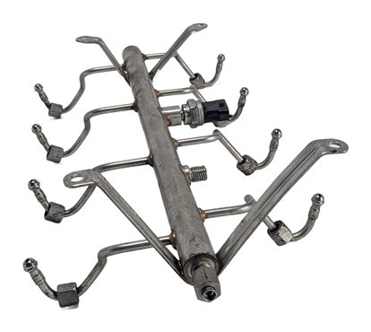 Thumbnail 2: 2011 PORSCHE PANAMERA (970) 4.8L ENGINE FUEL RAIL w/ LINES & PRESSURE SENSOR