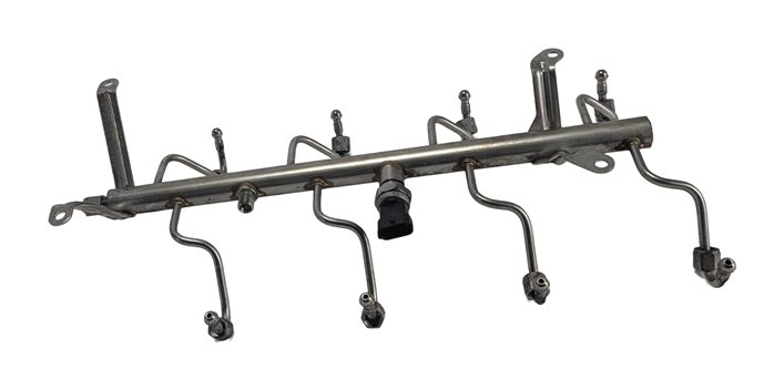 Thumbnail 3: 2011 PORSCHE PANAMERA (970) 4.8L ENGINE FUEL RAIL w/ LINES & PRESSURE SENSOR