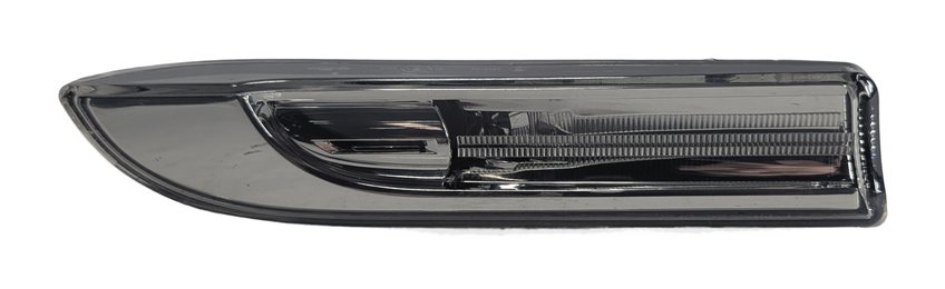 Thumbnail 2: 2010-2016 PORSCHE PANAMERA (970 G1) FRONT RIGHT FENDER SIDE MARKER SIGNAL LAMP
