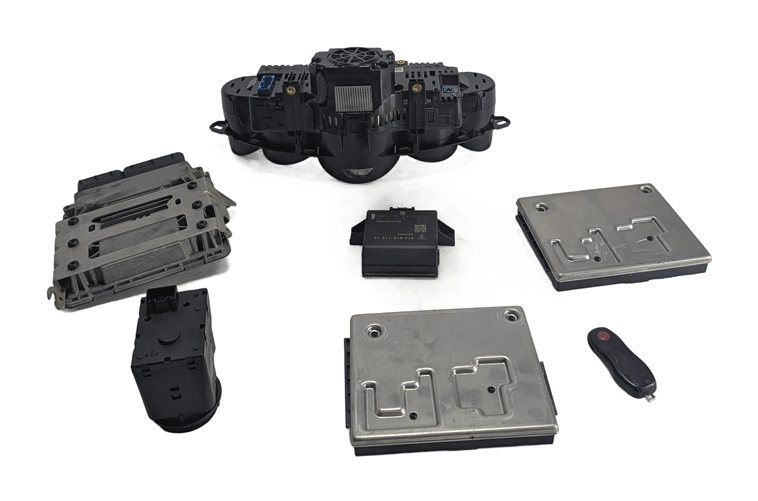 Thumbnail 4: 2010-2015 PORSCHE PANAMERA (970 G1) 4.8L M48.20 ECM CLUSTER GATEWAY BCM KEY SET