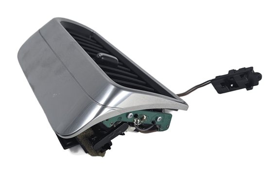 Thumbnail 2: 2011 PORSCHE PANAMERA (970) REAR RIGHT B-PILLAR HEAT AIR AC VENT (Black)