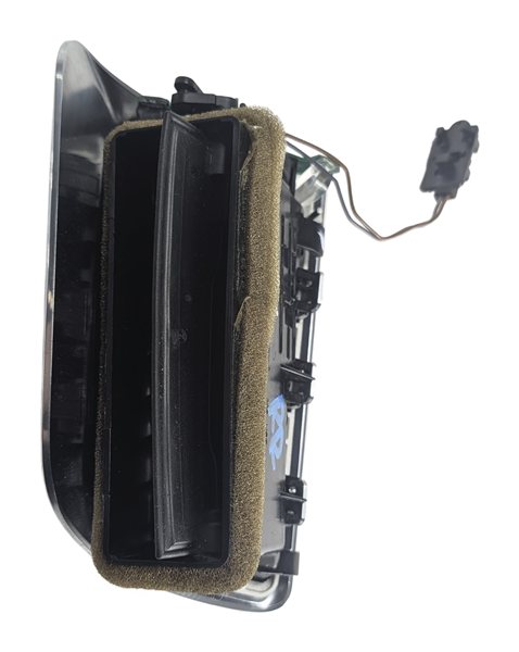 Thumbnail 5: 2011 PORSCHE PANAMERA (970) REAR RIGHT B-PILLAR HEAT AIR AC VENT (Black)