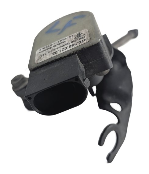 Thumbnail 6: 2011 PORSCHE PANAMERA (970) REAR LEFT SUSPENSION RIDE HEIGHT LEVEL SENSOR
