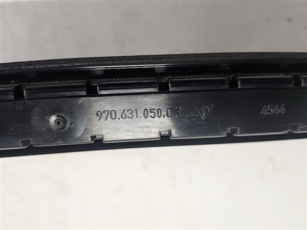 Thumbnail 6: 2011 PORSCHE PANAMERA (970) REAR UPPER 3RD THIRD BRAKE STOP LIGHT LAMP