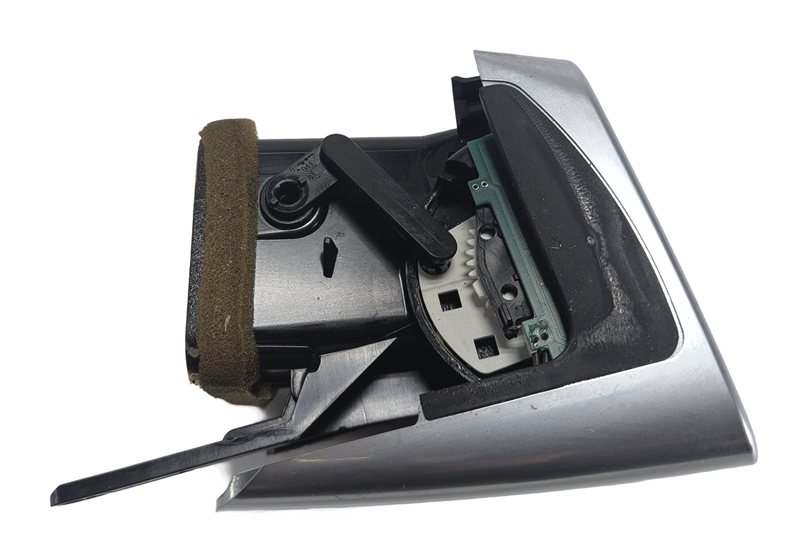 Thumbnail 5: 2011 PORSCHE PANAMERA (970) FRONT LEFT DRIVER DASH HEAT AIR AC VENT (Black)