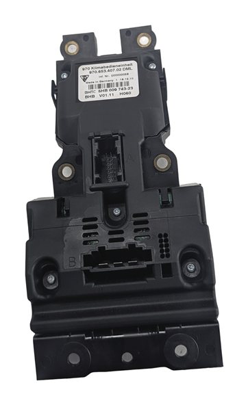 Thumbnail 5: 2011 PORSCHE PANAMERA (970) REAR CENTER CONSOLE HEATED SEAT SUNSHADE LOCK SWITCH