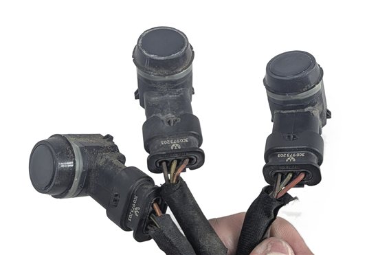 Thumbnail 3: 2011 PORSCHE PANAMERA (970) REAR PARK ASSIST PDC SENSOR SET w/ HARNESS (Black)