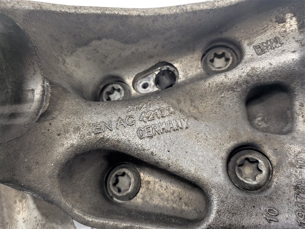 Thumbnail 5: 2012-2018 BMW 320i 328i 330i 335i 340i (F30) SEDAN RIGHT FRONT SPINDLE KNUCKLE