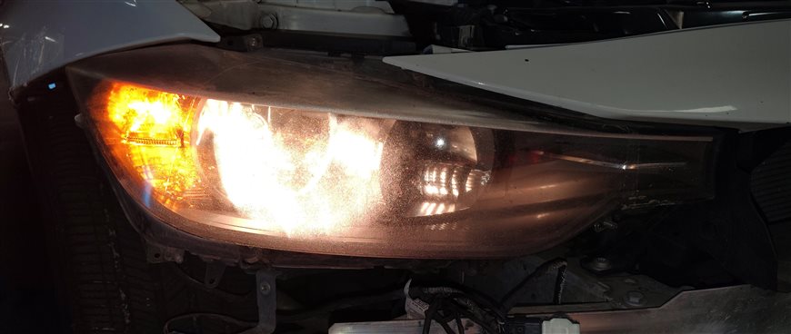 Thumbnail 2: 12-15 BMW 320i 328i 335i (F30) SEDAN - LEFT DRIVER HALOGEN HEADLIGHT LIGHT LAMP