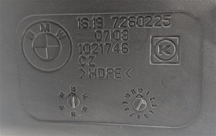 Thumbnail 8: 14-18 BMW 328i (F30) 2.0L N47T DIESEL EXHAUST FLUID DEF SCR PASSIVE FLUID TANK