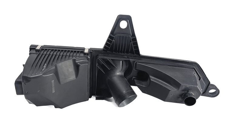 Thumbnail 2: 2014-2018 BMW 328i (F30) 2.0L N47T DIESEL ENGINE AIR FILTER HOUSING w/ SENSOR