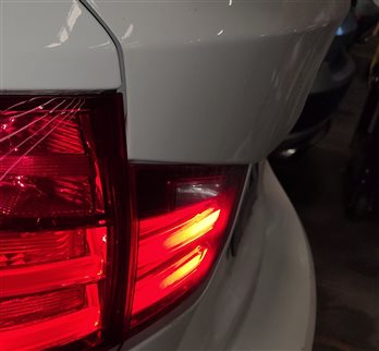 Thumbnail 2: 12-15 BMW 320i 328i 335i M3 (F30) SEDAN LEFT TRUNK INNER TAILLIGHT LIGHT LAMP